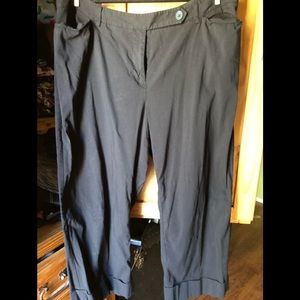 Cropped black trousers